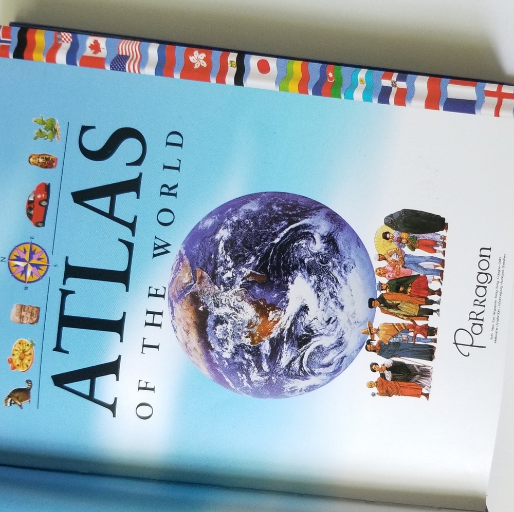 Mini World Atlas - Picture 3 of 6
